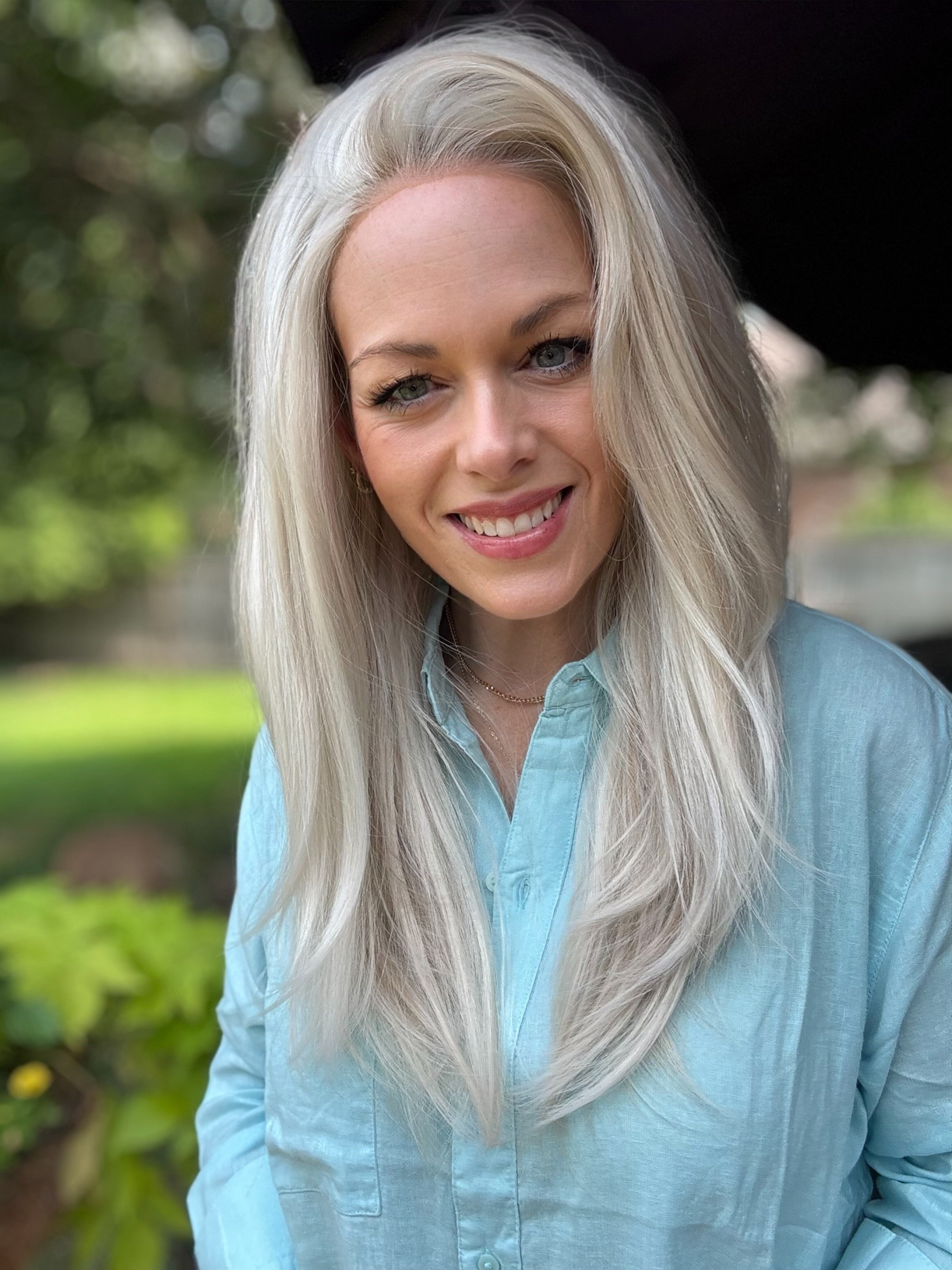 Bella cool blonde